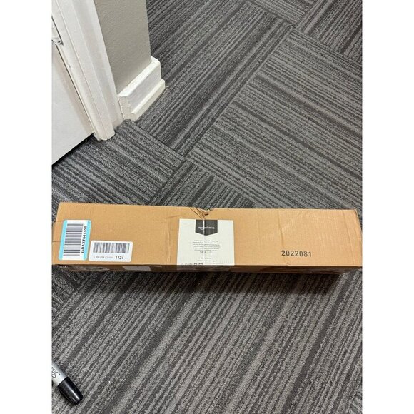 Amazon Basics 60-Inch LightweightTripod With Bag, Black - Picture 2 of 6